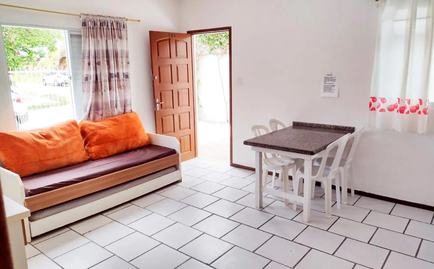 Apartamento Residencial Lilly - Aptos De 1 E 2 Dorm. Florianópolis Brasil