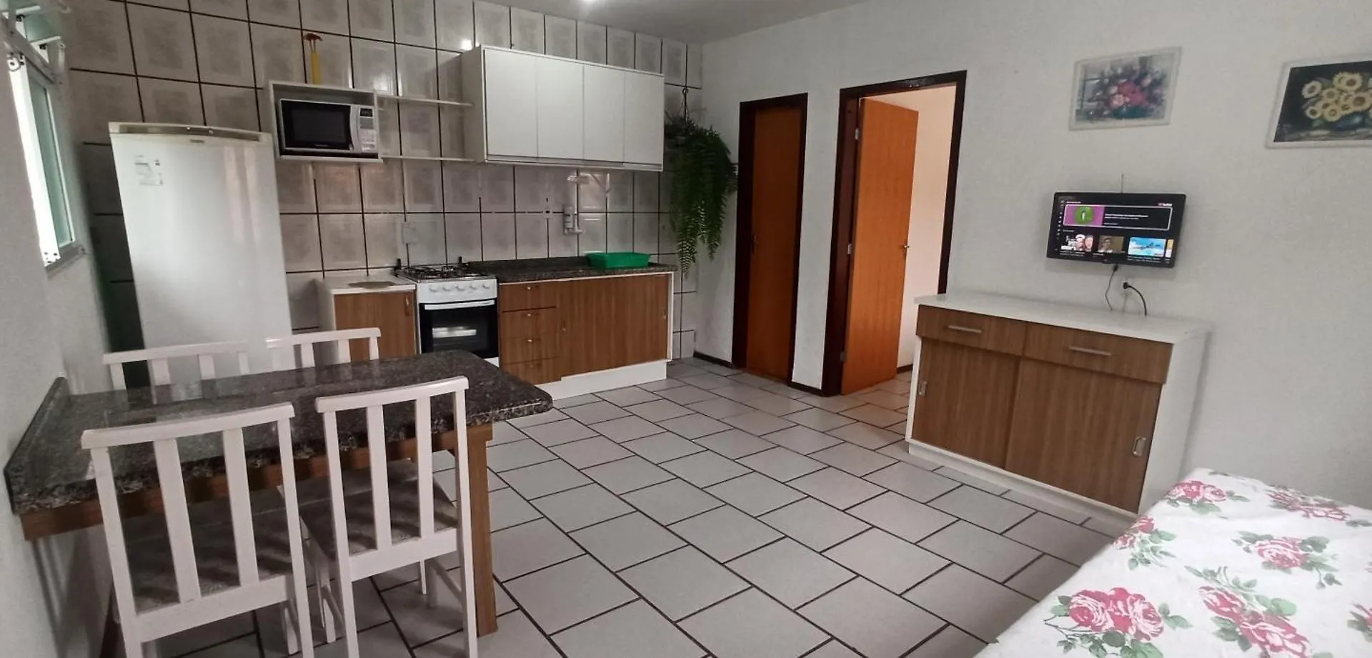 Apartamento Residencial Lilly - Aptos De 1 E 2 Dorm. Florianópolis