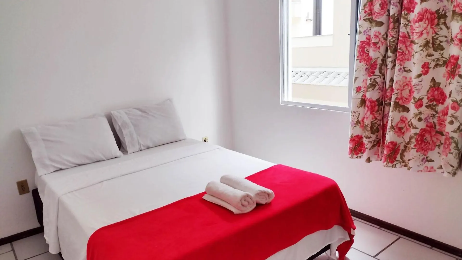 Residencial Lilly - Aptos De 1 E 2 Dorm. Florianópolis